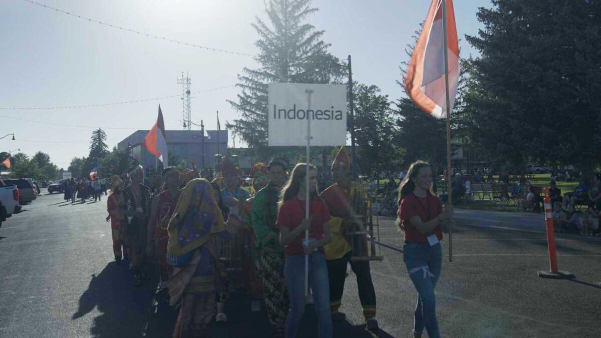 Parade - Magic Valley Festival